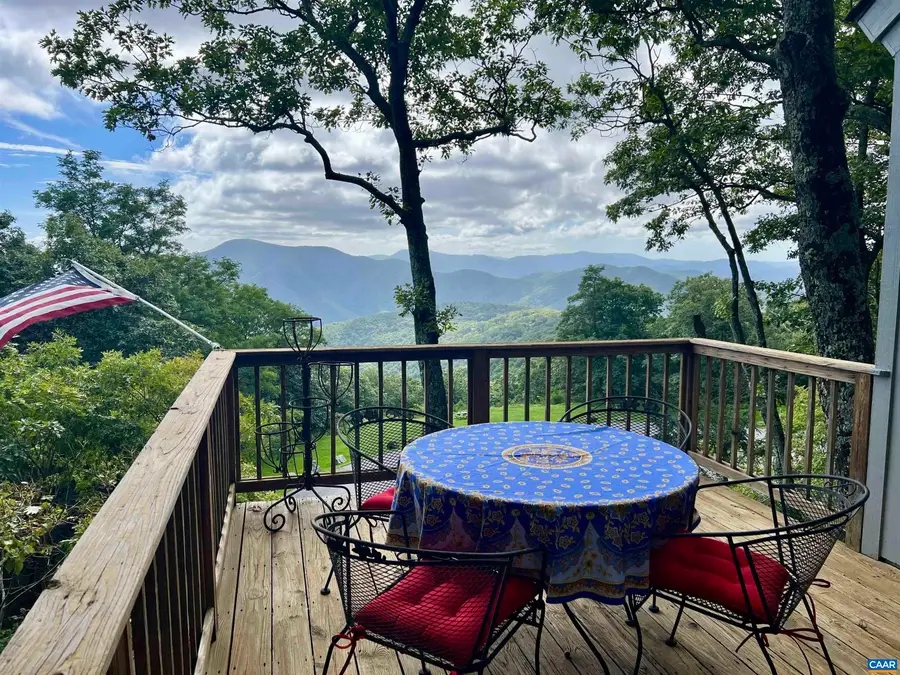 83 Pinnacle Dr, Roseland, VA 22967 - #2
