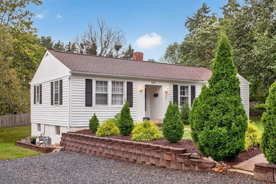 107 Harper Ct, Staunton, VA 22401 - #2