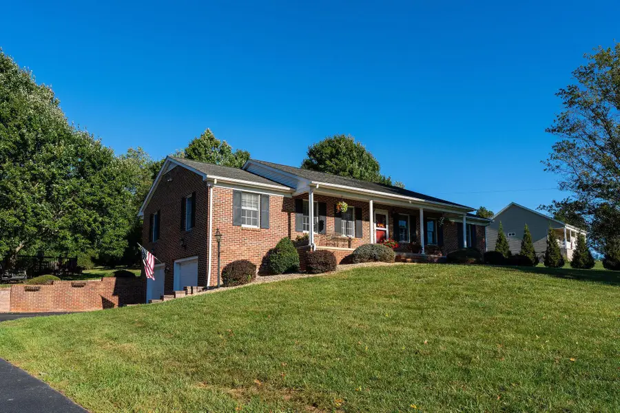 5403 Lee Jackson Hwy, Greenville, VA 24440 - #3