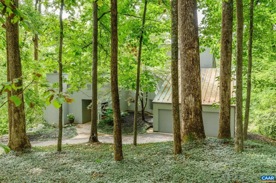 428 Rookwood Dr, Charlottesville, VA 22903 - #2