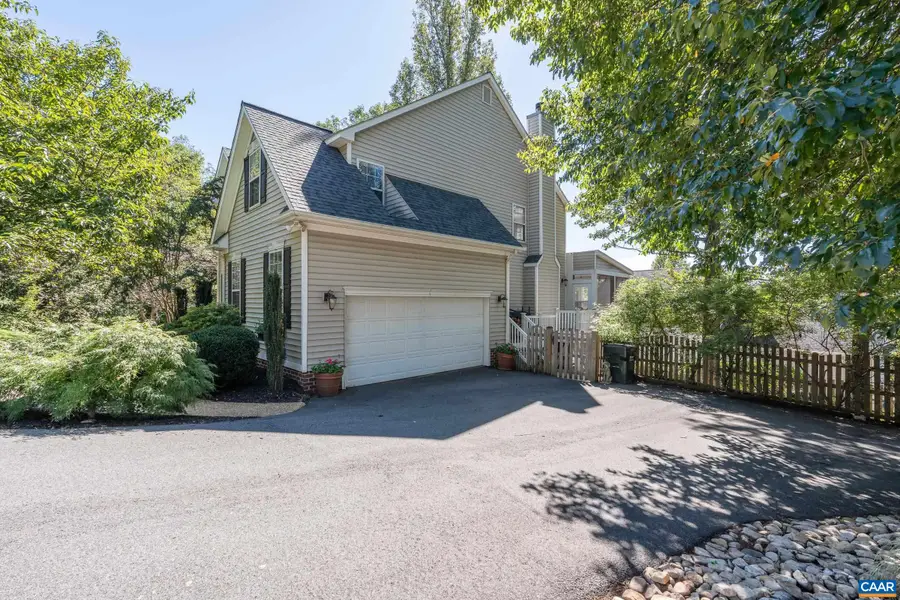 526 Fontana Dr, Charlottesville, VA 22911 - #3