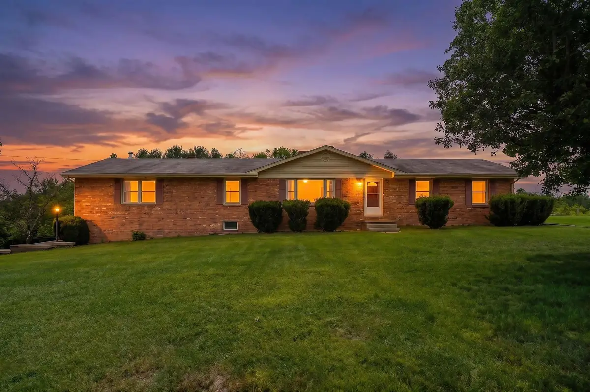 71 Hermitage Rd, Staunton, VA 24401 - #1