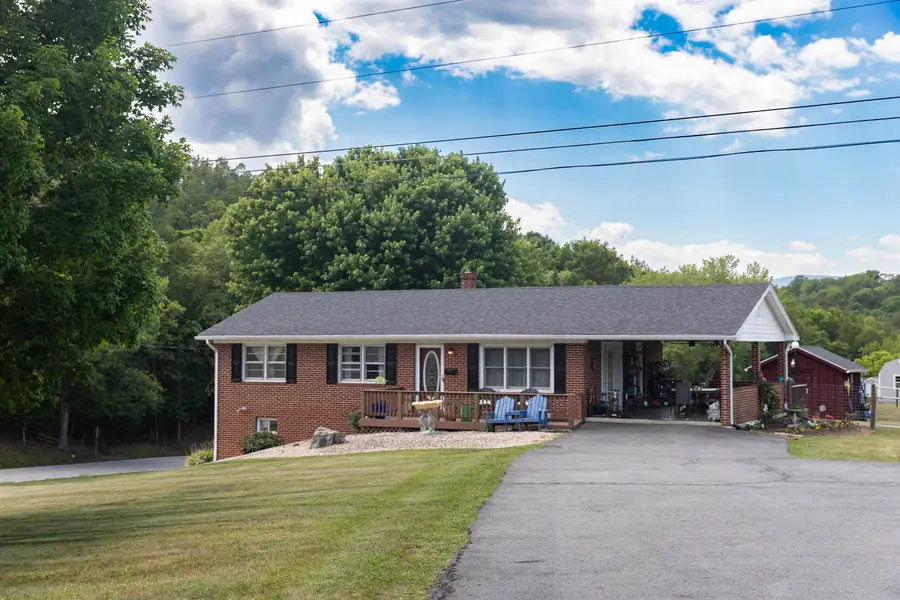 896 Collierstown Rd, Lexington, VA 24450 - #2