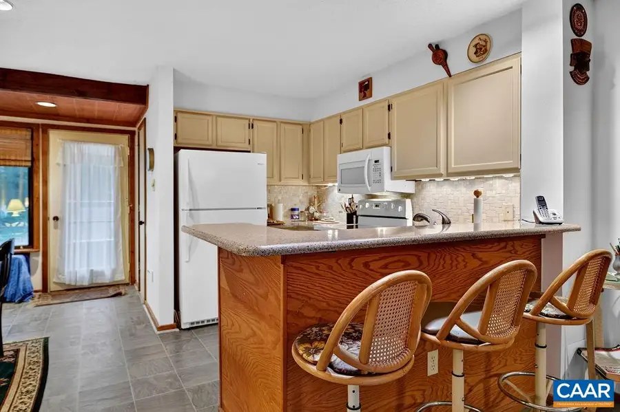 332 Dobie Condos, Wintergreen, VA 22967 - #3