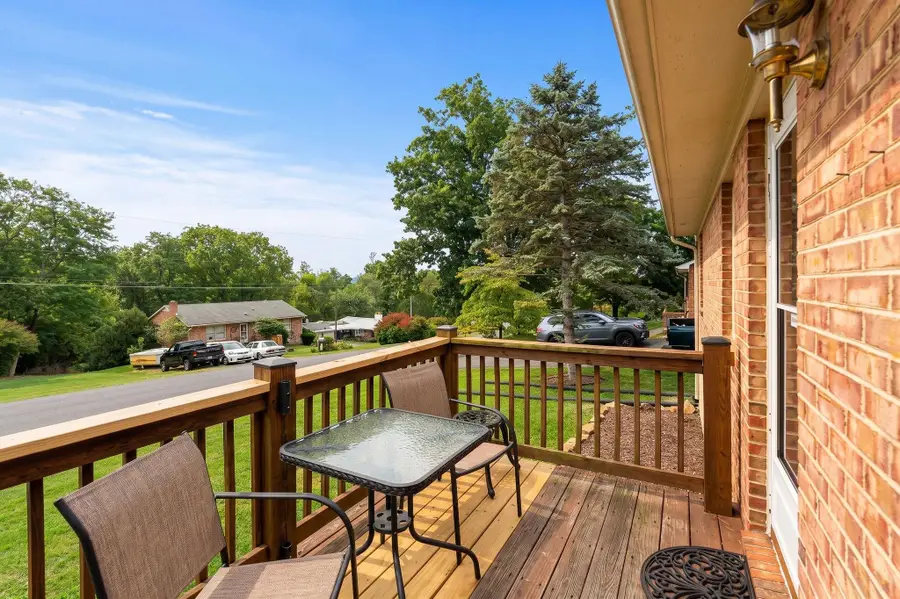 17 Ken View Ave, Verona, VA 24482 - #3
