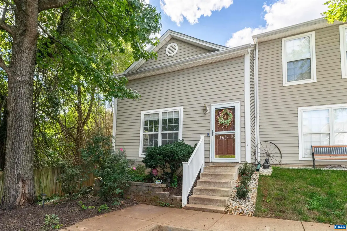 122 Danbury Ct, Charlottesville, VA 22902 - #1