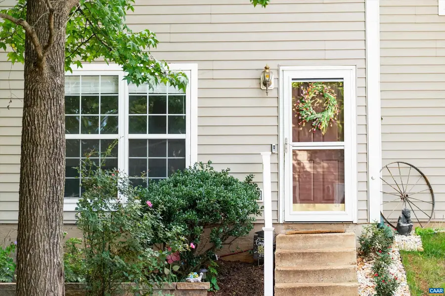 122 Danbury Ct, Charlottesville, VA 22902 - #3