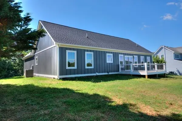 63 Woodridge Ln, Lexington, VA 24450