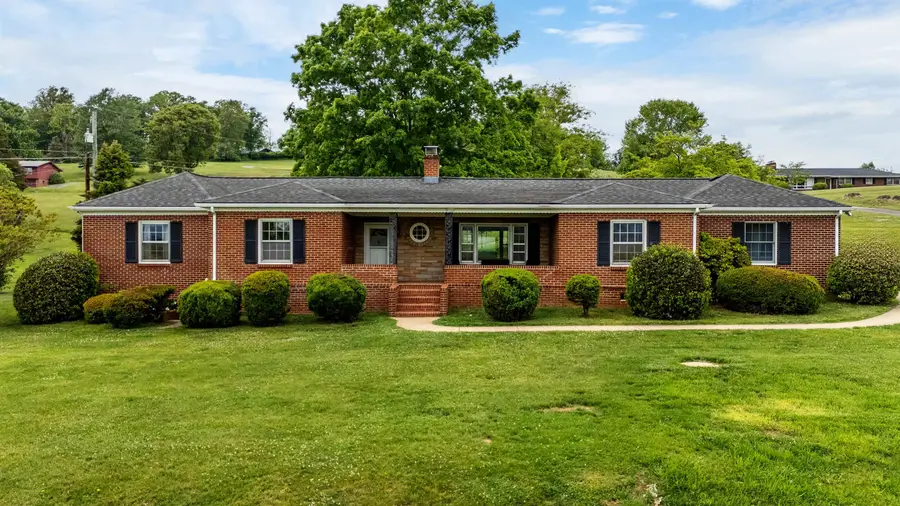 11 Avalon Ln, Lexington, VA 24450 - #3