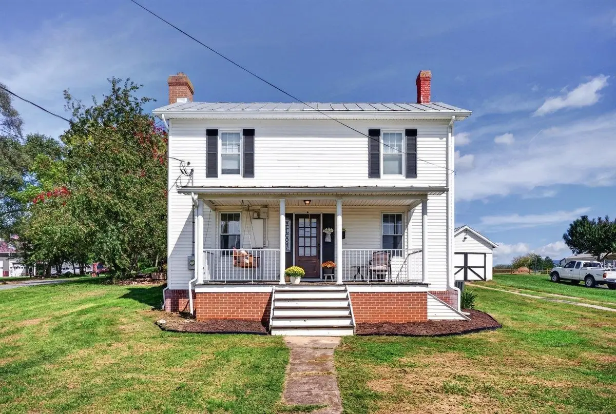 118 North St, Elkton, VA 22827 - #1