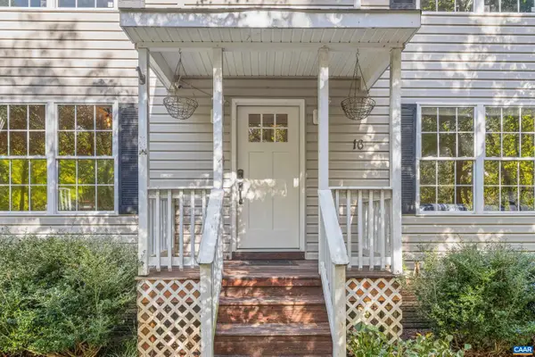 16 Sandy Beach Ct, Palmyra, VA 22963