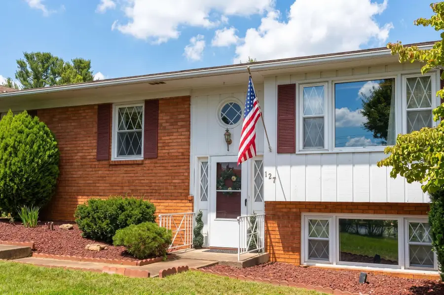 127 River View Dr, Verona, VA 24482 - #3