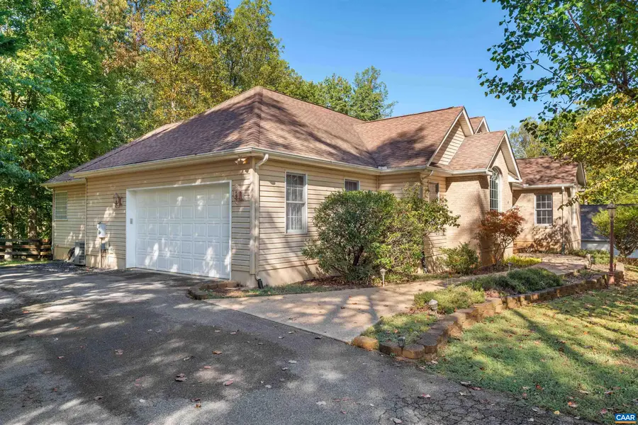 4 Locks Rd, Palmyra, VA 22963 - #3