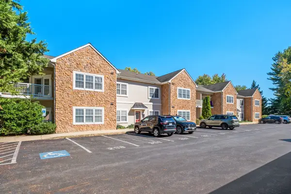 1410 N Coalter St, Staunton, VA 24401