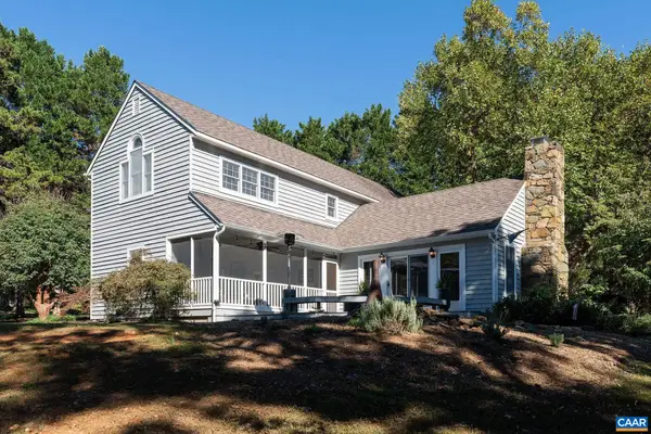 105 Apple Ln, Charlottesville, VA 22903
