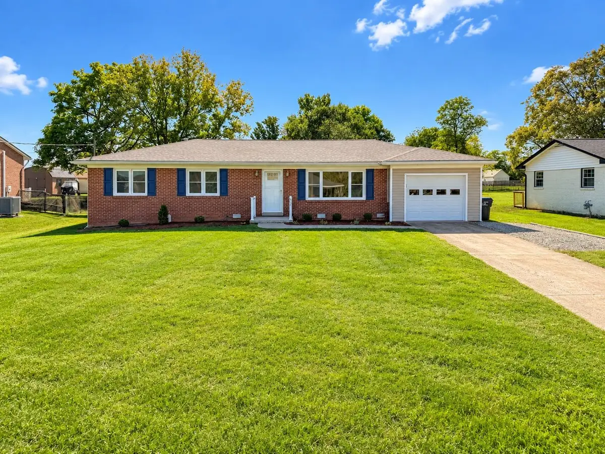 82 Hillside Dr, Verona, VA 24482 - #1