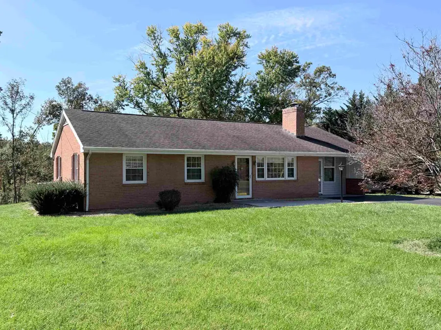 603 Dooms Crossing Rd, Waynesboro, VA 22980 - #3