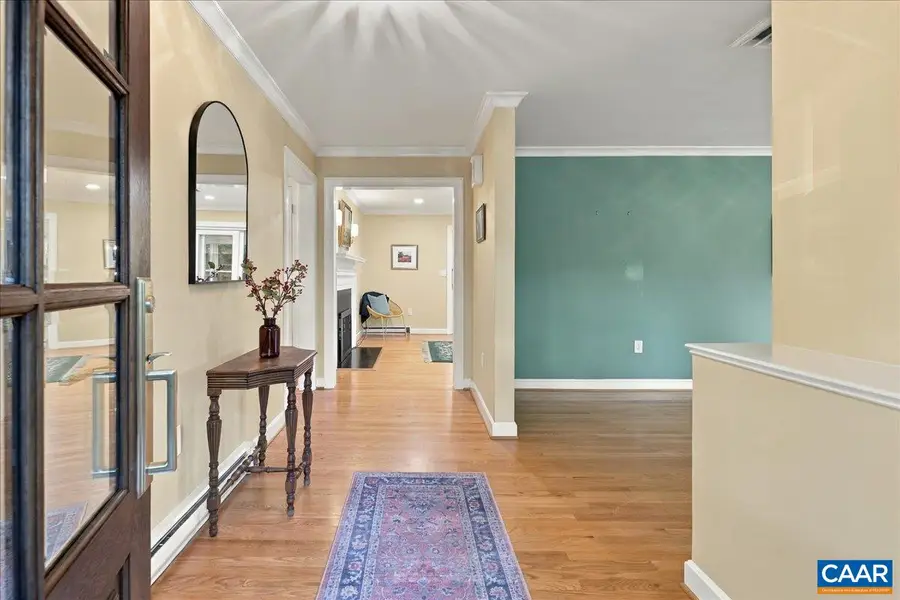 303 Rainbow Dr, Staunton, VA 24401 - #3