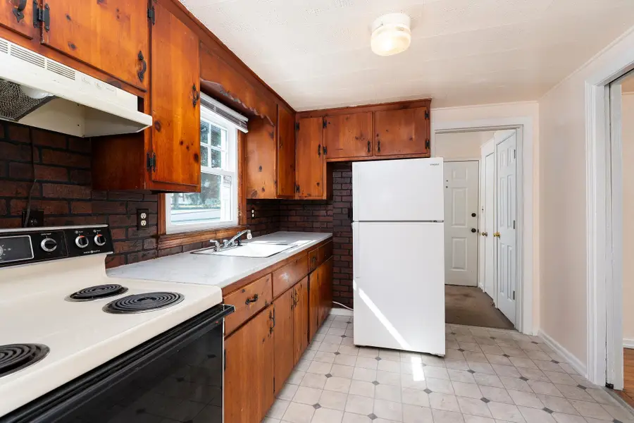 605 N Delphine Ave, Waynesboro, VA 22980 - #3