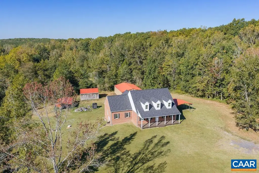 432 Twin Oaks Ln, Kents Store, VA 23084 - #1