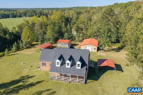 432 Twin Oaks Ln, Kents Store, VA 23084