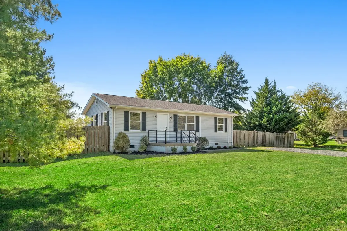 203 16th St, Grottoes, VA 24441 - #1