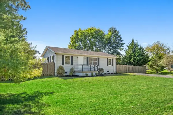 203 16th St, Grottoes, VA 24441