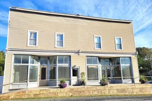 22 Wayne Ave, Stuarts Draft, VA 24477