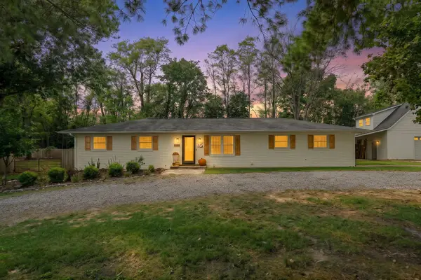 1405 Barterbrook Rd, Staunton, VA 24401