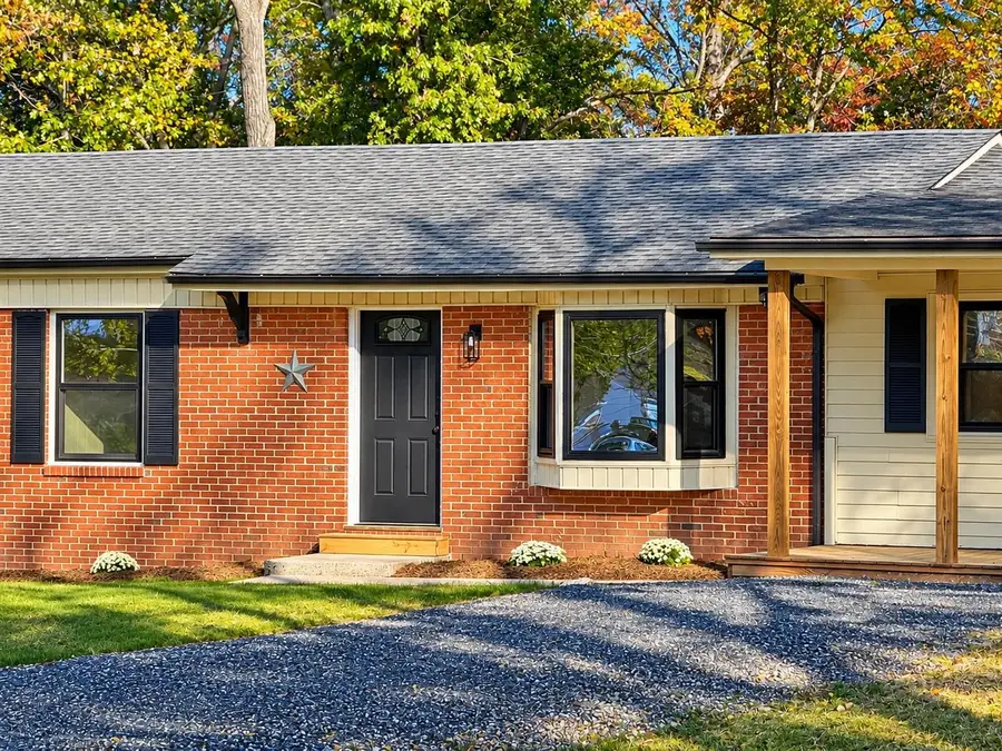 84 Greenbriar Ln, Stuarts Draft, VA 24477 - #2