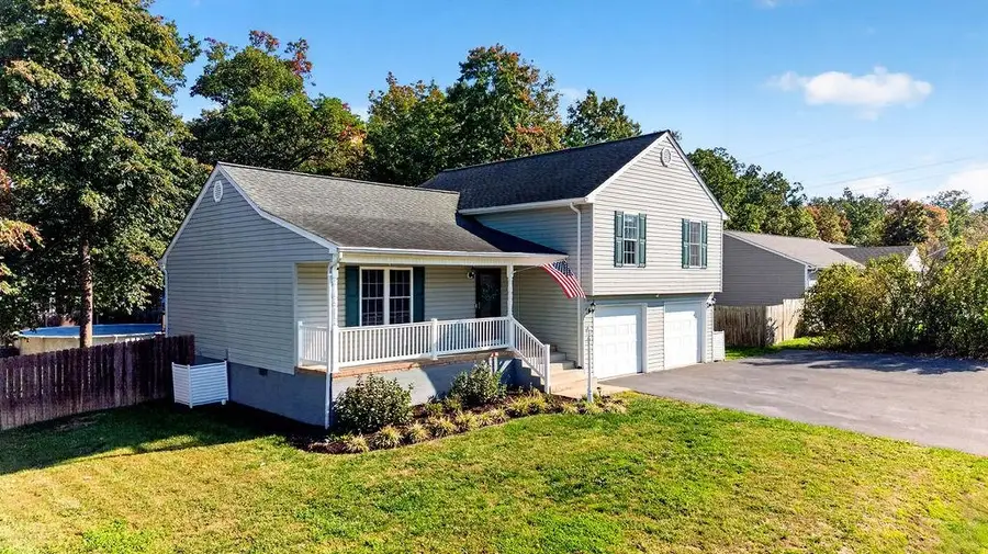 130 Northwood Dr, Waynesboro, VA 22980 - #2
