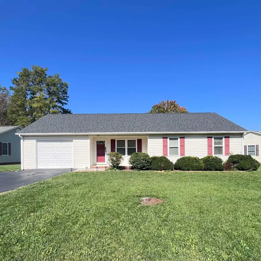 141 Iris Dr, Waynesboro, VA 22980 - #2