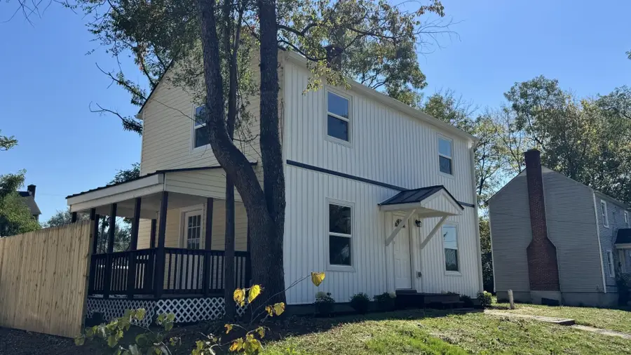 174 N Winchester Ave, Waynesboro, VA 22980 - #2