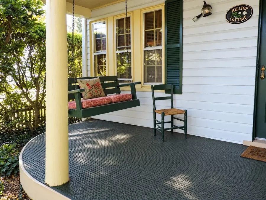 341 N Madison St, Staunton, VA 24401 - #2