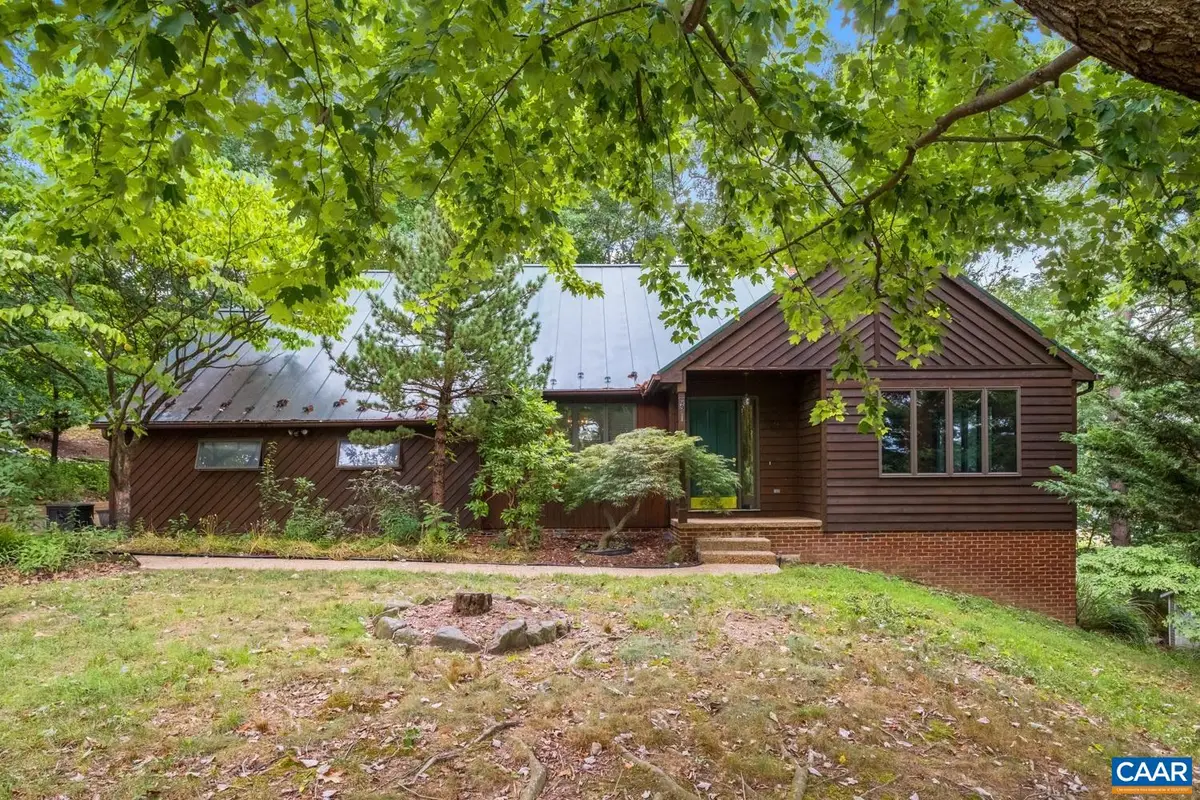 1156 Springfield Dr, Harrisonburg, VA 22801 - #1
