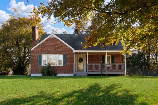 365 Lofton Rd, Raphine, VA 24472
