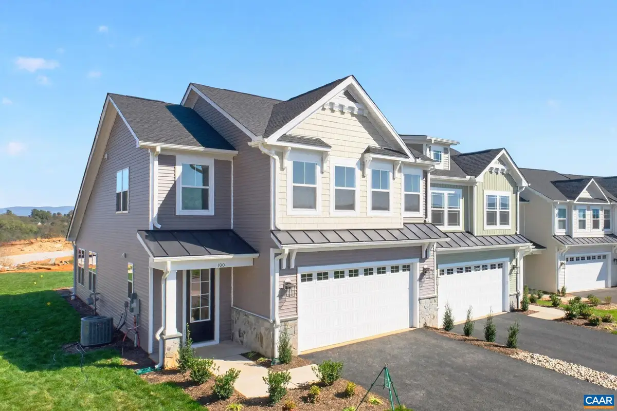 100 Sunbird Ln, Waynesboro, VA 22980 - #1