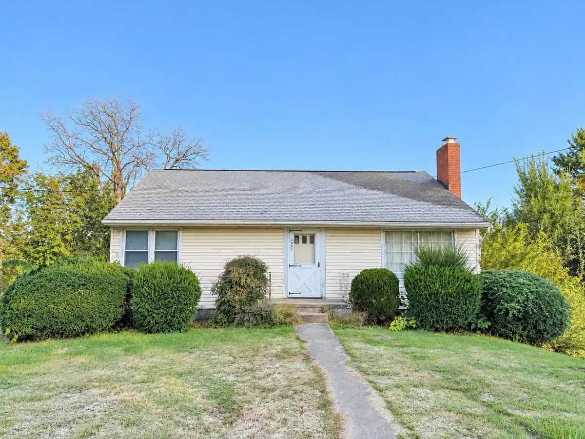 1041 Moore St, Harrisonburg, VA 22802 - #1