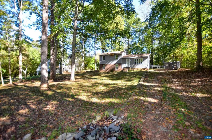 96 Ash Rd, Louisa, VA 23093 - #3