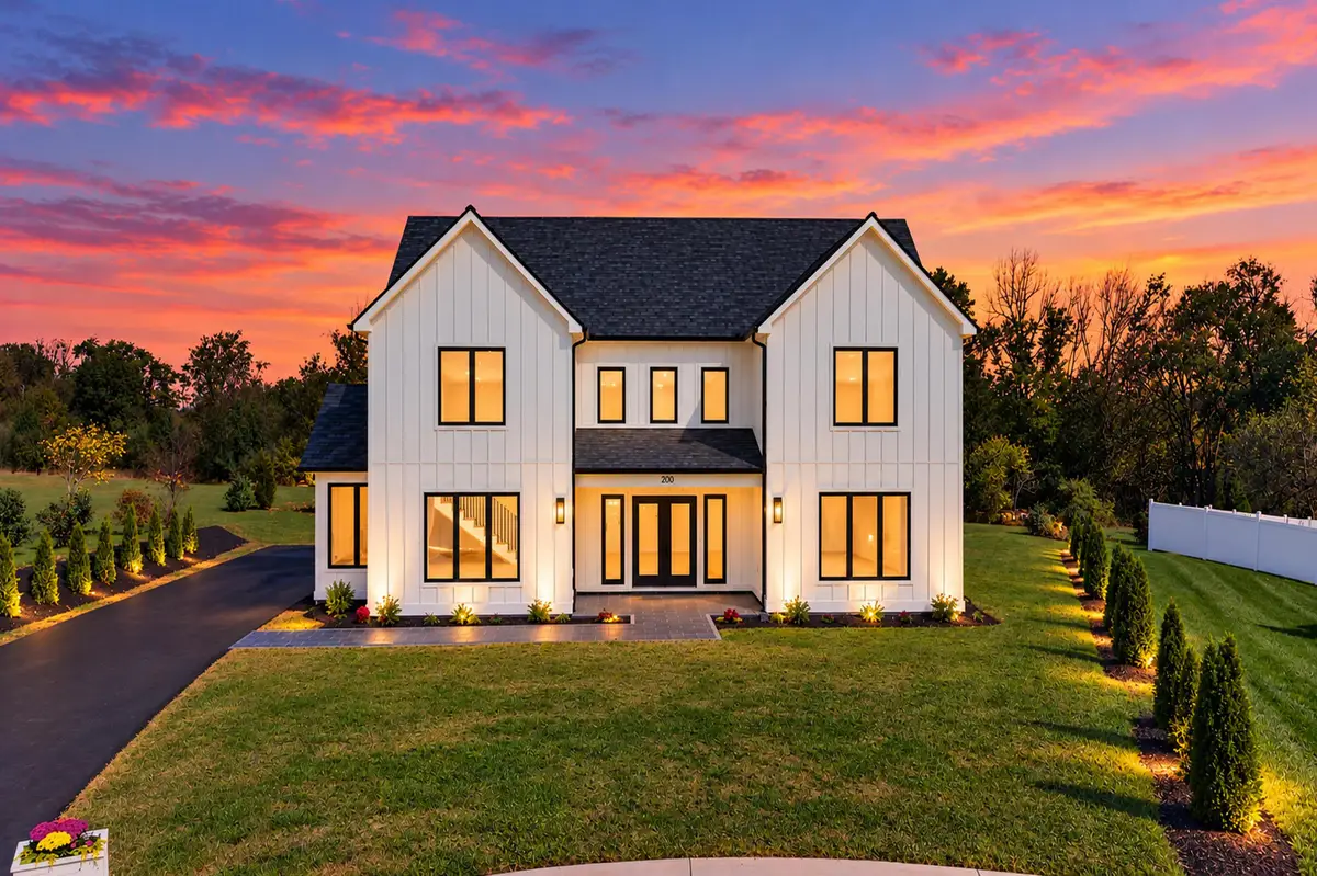 200 Gray Dr, Waynesboro, VA 22980 - #1