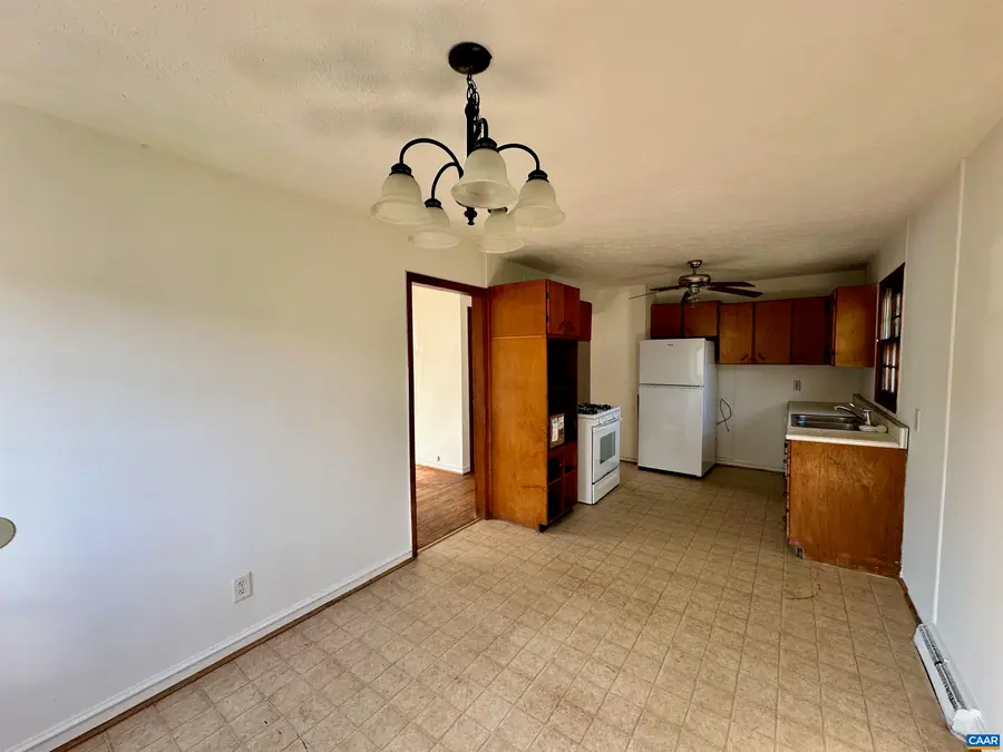 310 Carlton Rd, Charlottesville, VA 22902 - #3