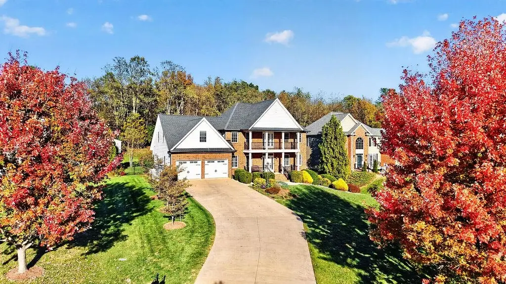 216 Jocelyn Ln, Waynesboro, VA 22980 - #1