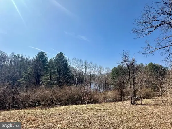 Lakeside Dr, Charlottesville, VA 22901