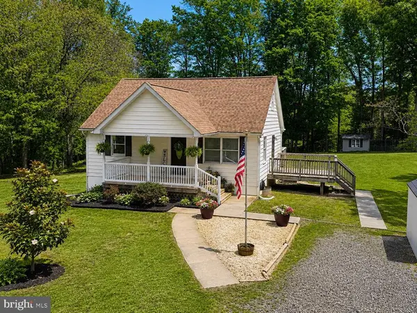 6235 Scottsville Rd, Jeffersonton, VA 22724