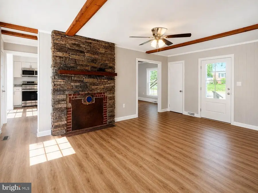 909 Hendrick St, Culpeper, VA 22701 - #2