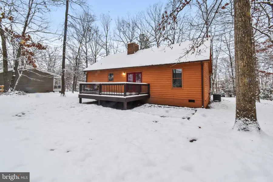 142 Jefferson Dr, Palmyra, VA 22963 - Image #2