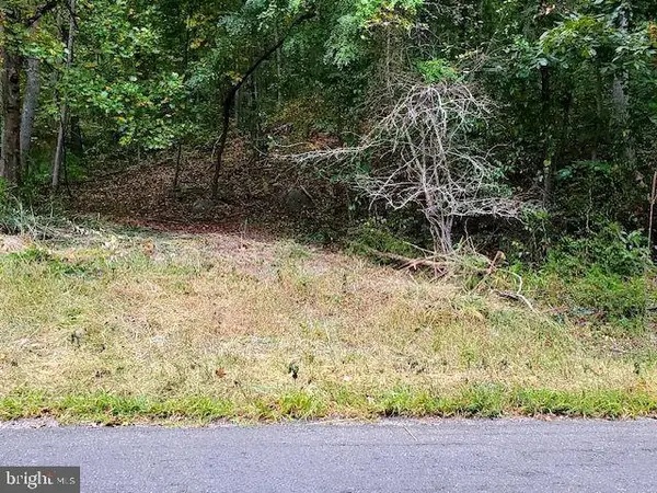Free State Rd, Marshall, VA 20115