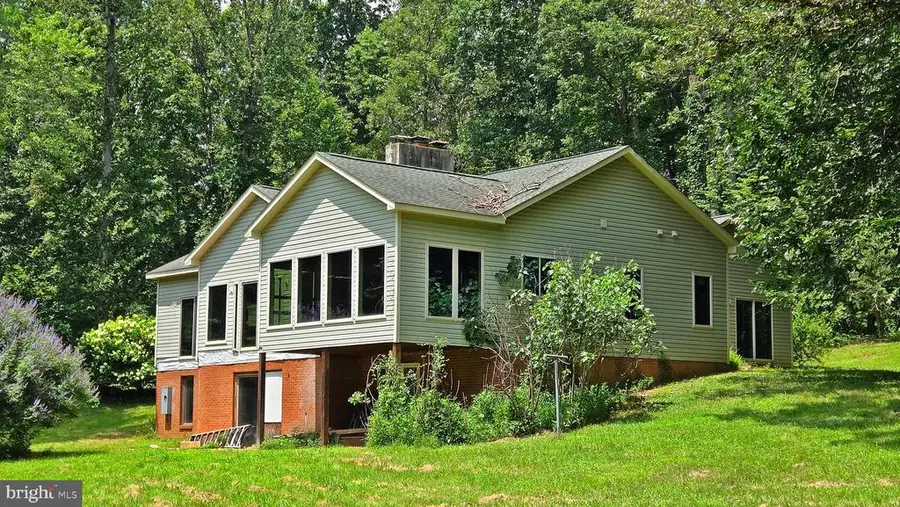 7296 Burke Ln, Warrenton, VA 20186 - #3