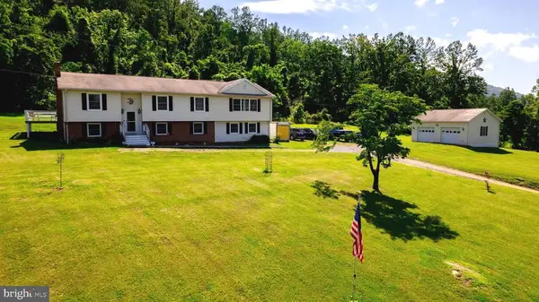 4179 Fiery Run Rd, Linden, VA 