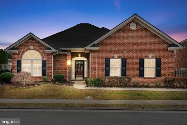 238 Carriage Chase Cir, Warrenton, VA 20186